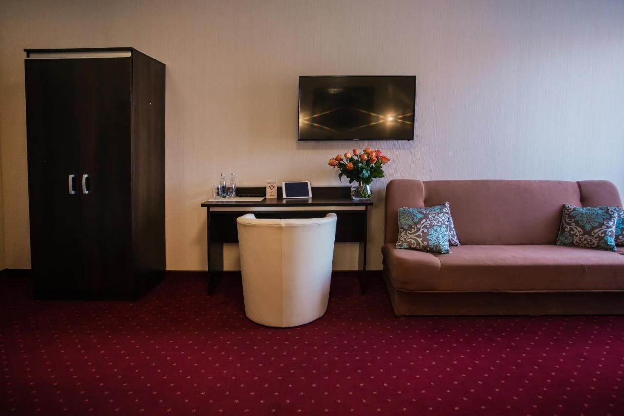 Hotel Lord Stargard Szczeciński Esterno foto